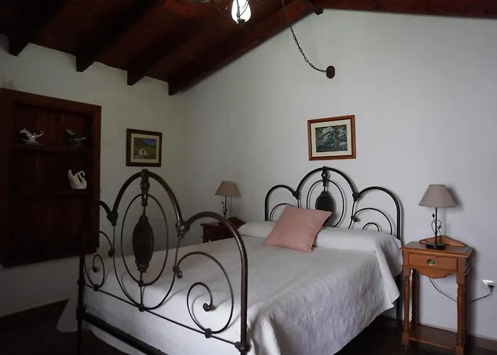 Casa Mercedes, * Тамаймо